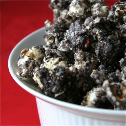 Candy Cane Cookies & Cream Popcorn