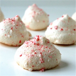 Peppermint Meringues