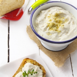 Yogurt and Onion Soup Dip