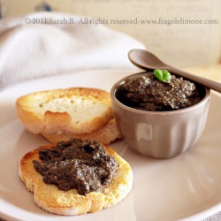 Tapenade (French Olive Dip)