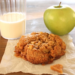 Toffee Apple Oatmeal Cookies