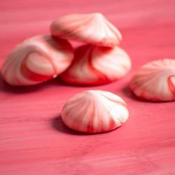 Peppermint Meringues