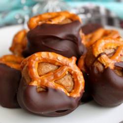 Peanut Butter Pretzel Bites