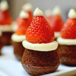 Cute & Easy Santa Hat Brownies