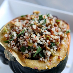 Quinoa Stuffed Acorn Squash