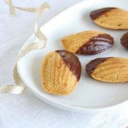 Gingerbread Chocolate Madeleines