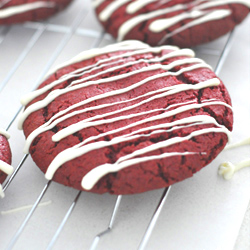 Red Velvet Cheesecake Cookie