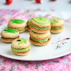 Pistachio Macaron