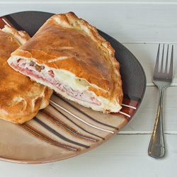 Calzone w/ Shiitake Mushrooms