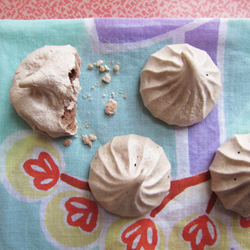 Cocoa Meringues