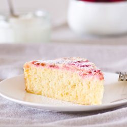 Lemon and Plum Cake