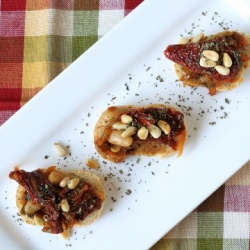 Sun-Dried Tomato & Bean Bruschetta