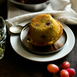 Wine Cakes with Red Grapes