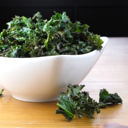 Crispy Salt and Vinegar Kale Chips