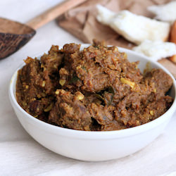 Meat Curry with Cashews