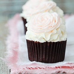 Valentine’s Rose Cupcakes