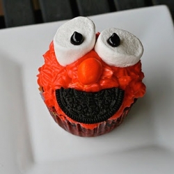 Elmo Cupcakes