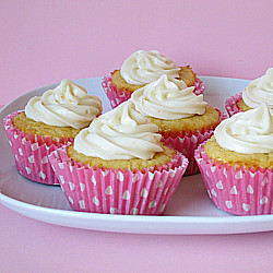 Pink Grapefruit Cupcakes