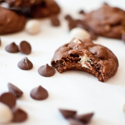 Chocolate and Pistachio Cookies