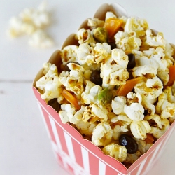 Spicy Sweet Raisinets Popcorn