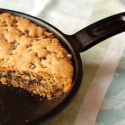 Skillet Baked Chocolate Chip Cookie