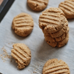 Natural Peanut Butter Cookies