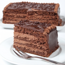 Chocolate Cake with Walnuts