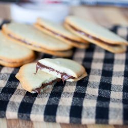 Nutella Milano Cookies