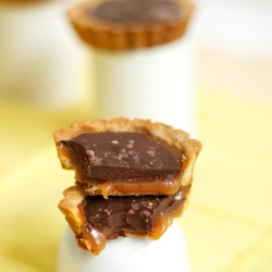 Chocolate Caramel Tarts + Croissant