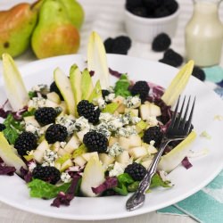 Pear Blackberry & Blue Cheese Salad