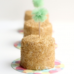 Mini Gold Cakes