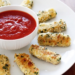 Skinny Baked Mozzarella Sticks