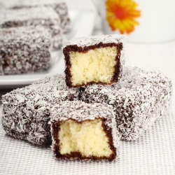 Lamington Cake