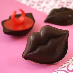 Dark Chocolate Kisses