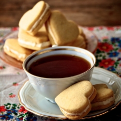 Orange Flower Custard Cream Hearts