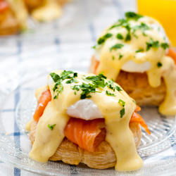 How to Make Hollandaise Sauce