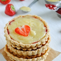 Strawberry Lemoncurd Tart