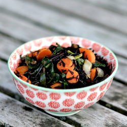 Braised Hijiki, Maitakes, and Kale