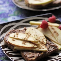 Apple Heart Toast