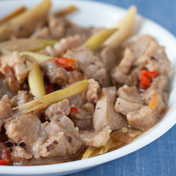 Steamed Pork Belly with Lemongrass