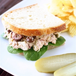 Mediterranean Tuna Salad