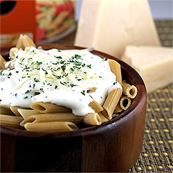 Simple Creamy Alfredo Sauce