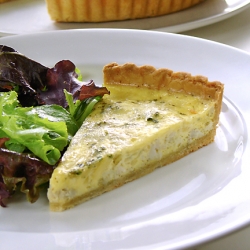 Simple Quiche w/ Crispy Crust