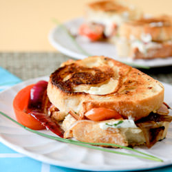 Goat Cheese and Red Pepper Sammies