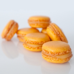 Lemon Curd Macarons