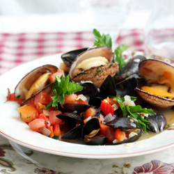 Mussels and Almandes de Mer