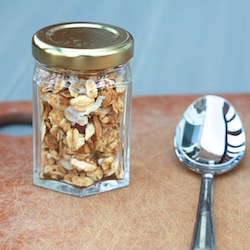 Almond & Coconut Macaroon Granola