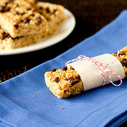 Chewy Chocolate Chip Granola Bars