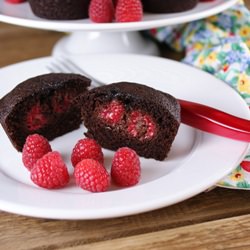 Light Chocolate Raspberry Cupcakes