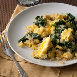 Egg and Spinach Quinoa